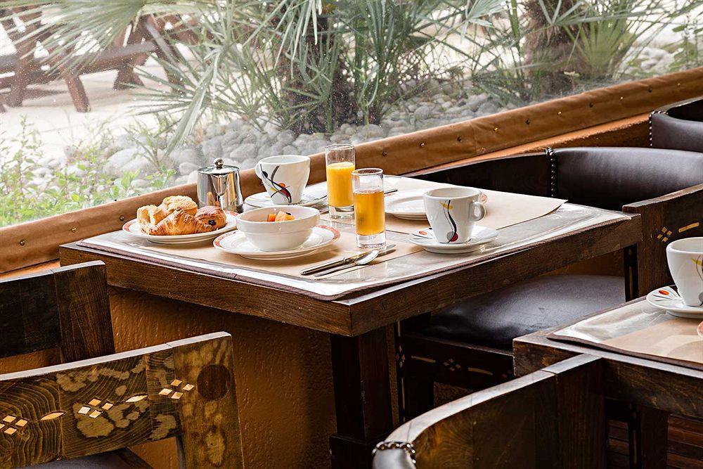 Hotel Beausejour 戛纳 外观 照片