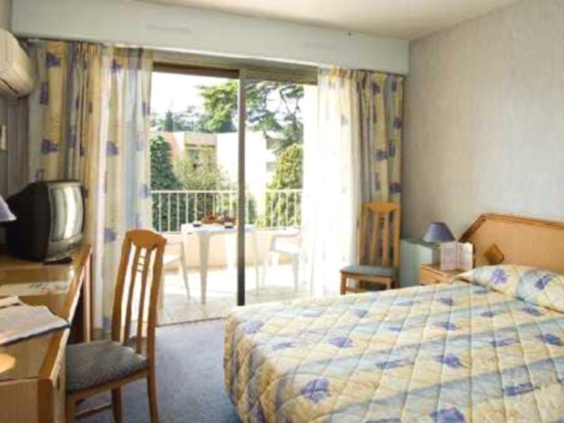 Hotel Beausejour 戛纳 外观 照片
