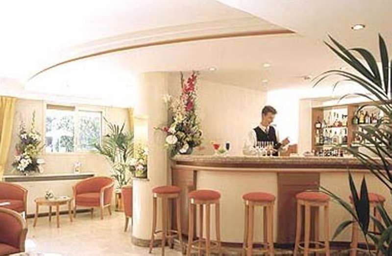Hotel Beausejour 戛纳 外观 照片